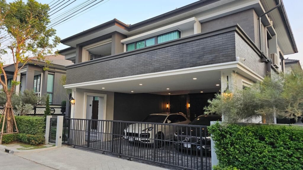 The CITY รามอินทรา ต่อเติม ตกแต่ง หลังคา โรงจอดรถ Luxury